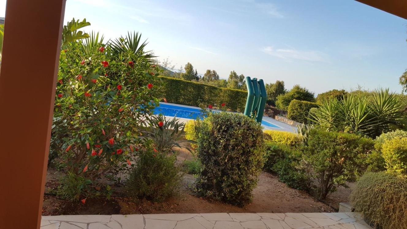 Appartamento In Splendido E Riservato Villaggio, Marina Di Tertenìa Εξωτερικό φωτογραφία