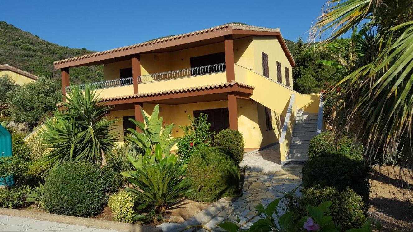 Appartamento In Splendido E Riservato Villaggio, Marina Di Tertenìa Εξωτερικό φωτογραφία